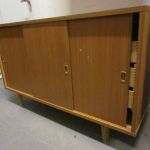 687 8435 Sideboard